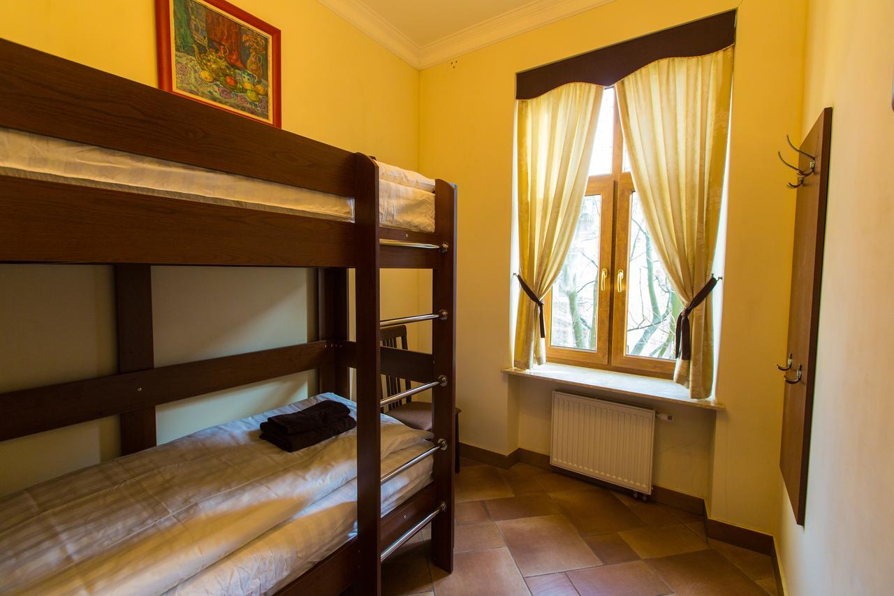 10 Rooms Lviv Buitenkant foto
