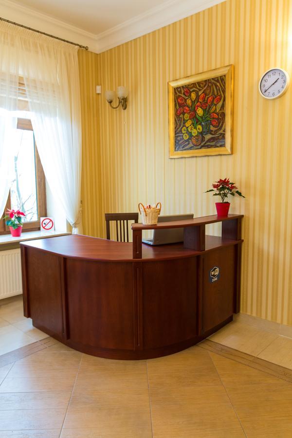 10 Rooms Lviv Buitenkant foto