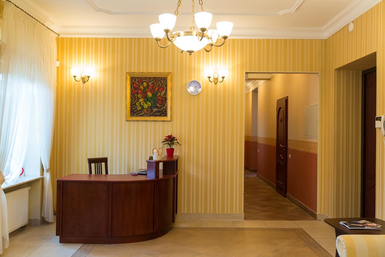 10 Rooms Lviv Buitenkant foto