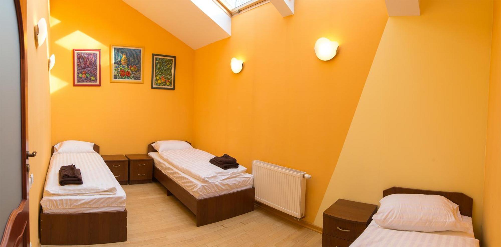 10 Rooms Lviv Buitenkant foto